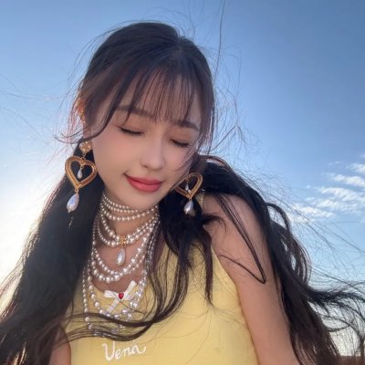 湖畔春晓